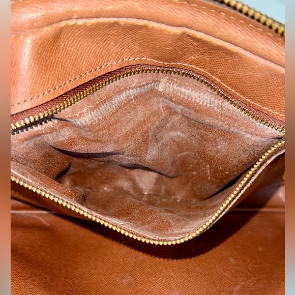 Auth LOUIS VUITTON Vintage Clutch/Wristlet - Picture 15 of 15